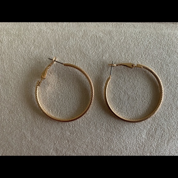 Statement earring bundle ! - Picture 13 of 15